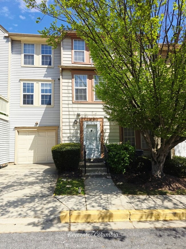 Building Photo - Beautiful 3BR Townhome in Burtonsville | Garage, Deck & Community Amenities
