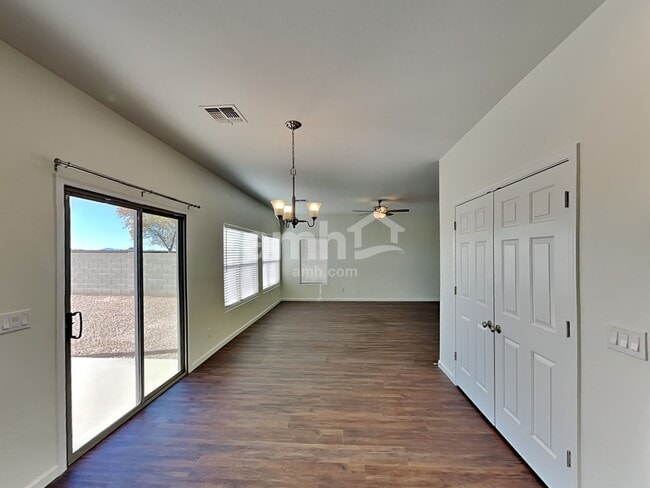 3609 E Desert Moon Trail