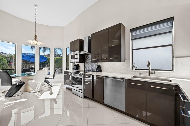 Photo - 5312 Steeplechase