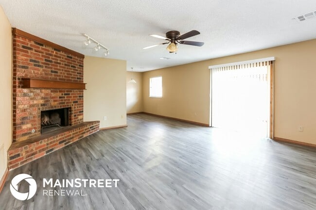 Photo - 8817 NW 82nd St