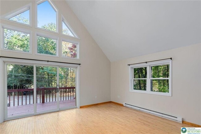 Photo - 273 Four Seasons Dr
