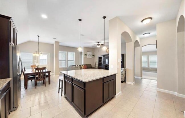 Photo - 8727 Seguin Cove Ln