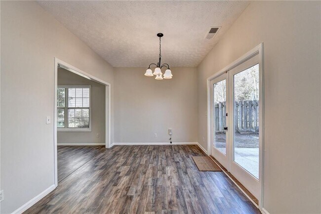 Photo - 3290 Serenade Ct