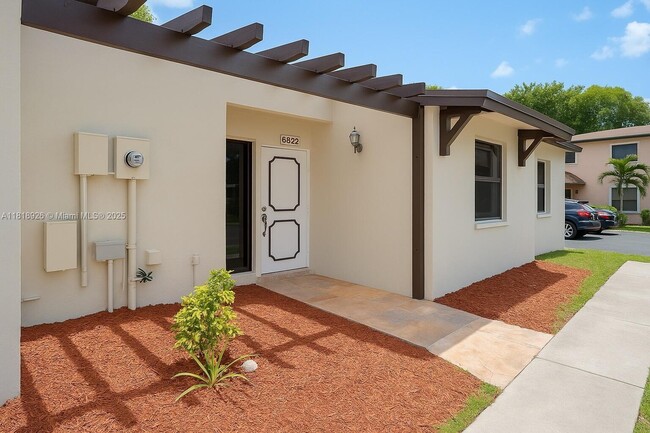Photo - 6822 SW 39th St House