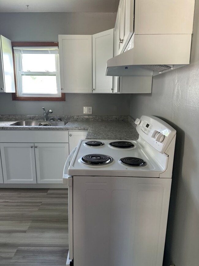 Photo - 243 Polk St