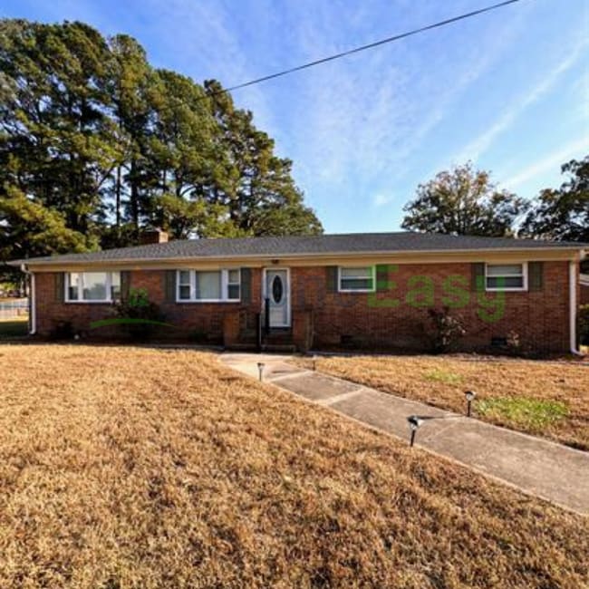 Photo - 300 Oakwood Ave House