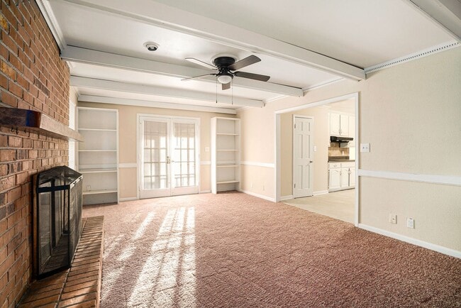 Photo - 5 Bedroom Large Ranch with Finished Basement