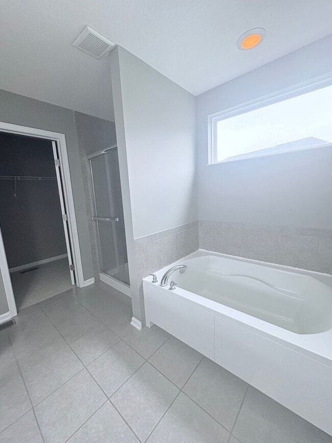 Photo - Stunning 3-bedroom, 3.5-bathroom home in Reynoldsburg