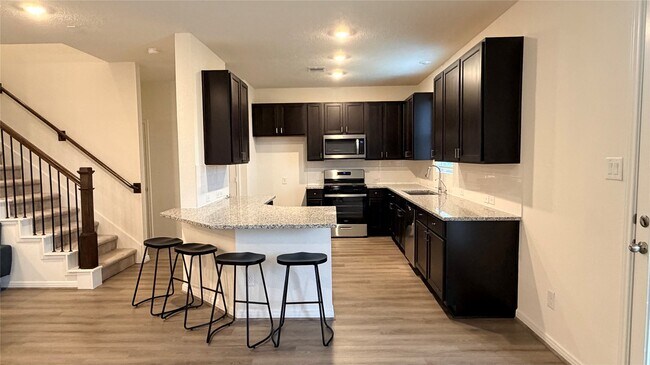 Photo - 2800 Cordova Hl Dr