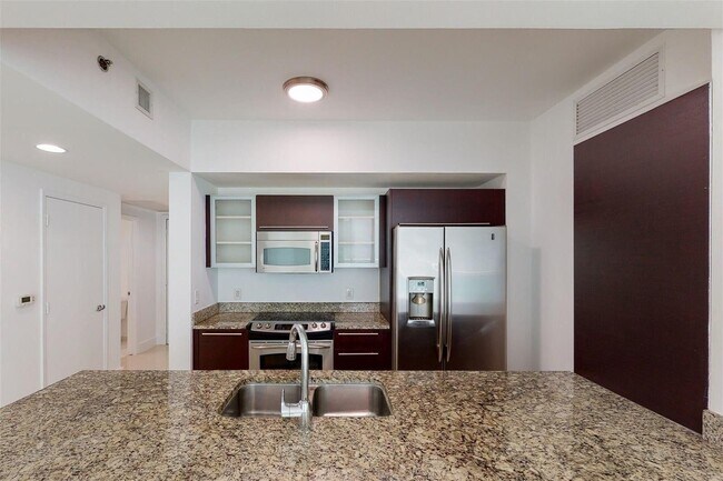 Photo - 951 Brickell Ave Unit 810
