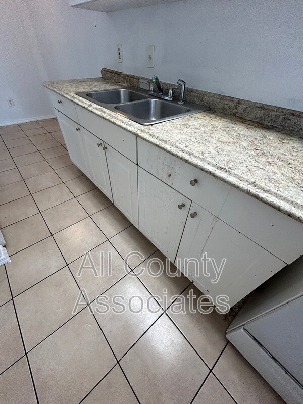 Photo - 8722 N 48th St Unidad A