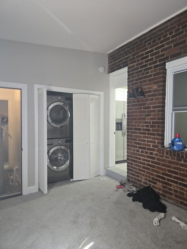 Photo - 1845 M St NE Unidad #1 and #3