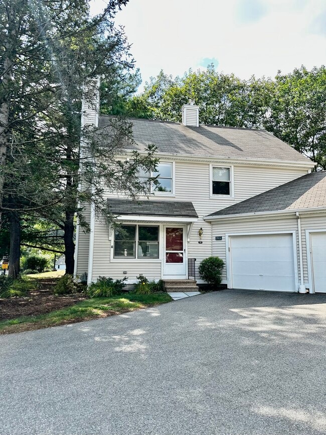 Building Photo - 901 Briarwood Ct Unit 901 Rental