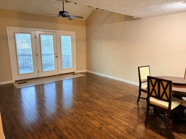 Photo - Maryville 37803 - 3 bedroom condo with bonus room - Call Troy Adams (865) 233-6949