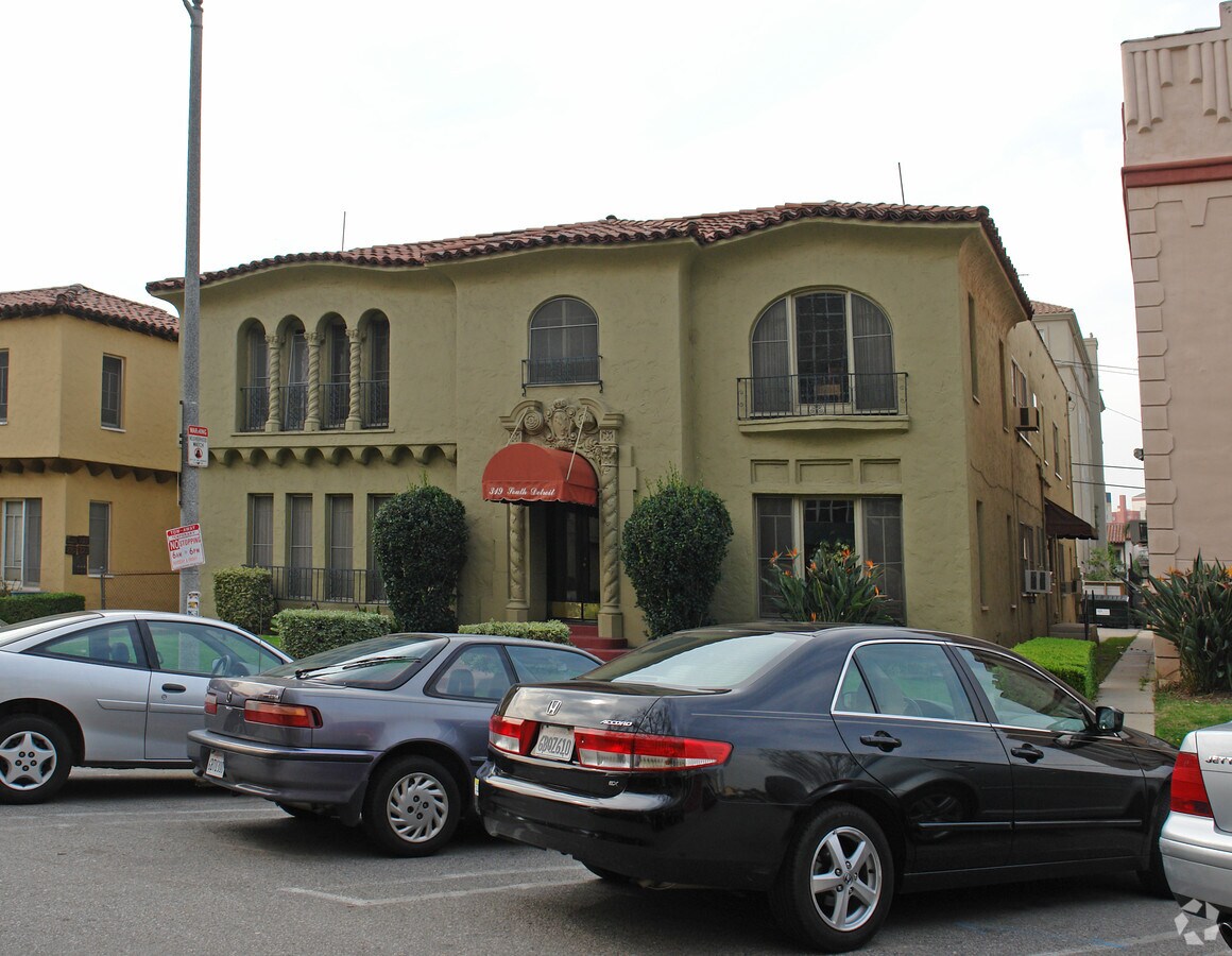 Photo - 319 S Detroit St