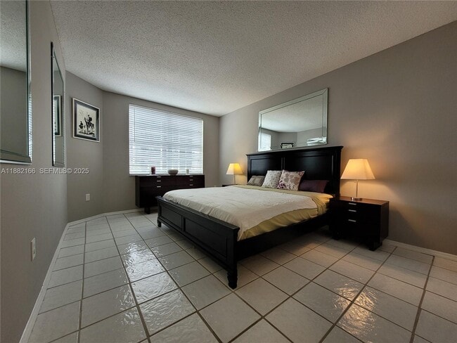 Photo - 1985 S Ocean Dr Unidad 2N