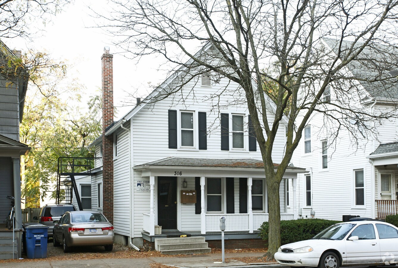 Photo - 316 Thompson St