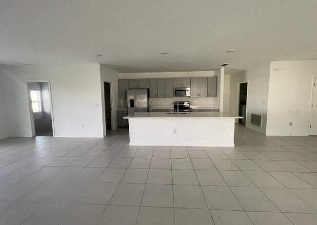 Photo - 225 Aquamarine Ln