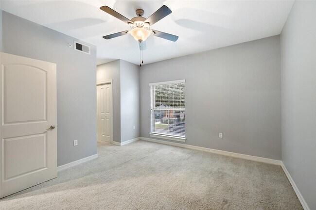 Photo - 3501 Chenevert St Unit 17