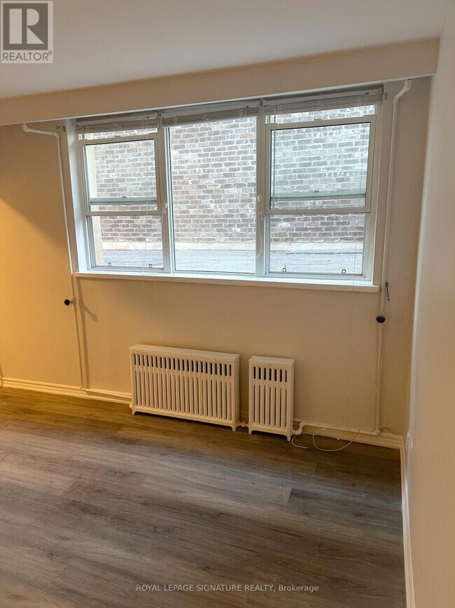 Photo - 16 Garden Pl