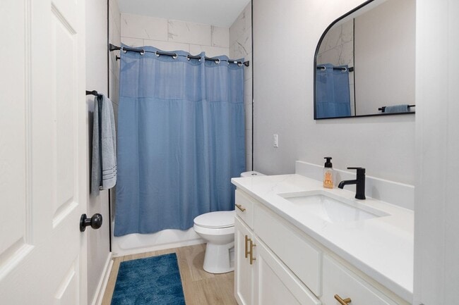 Photo - 129 Winchester Pl