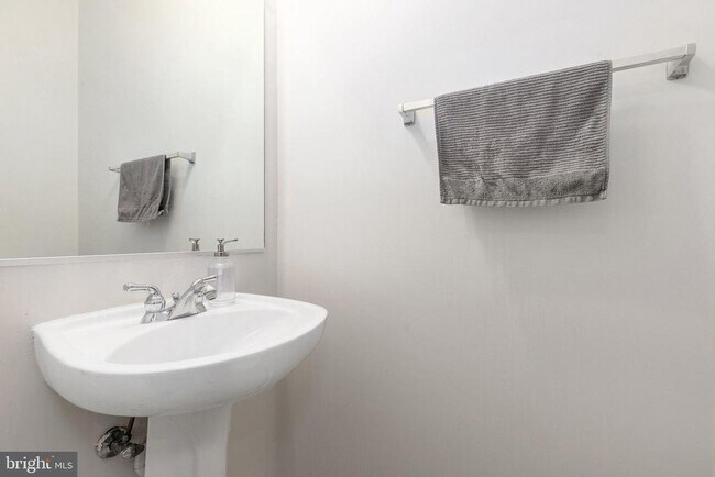 Photo - 709 Gaither Rd