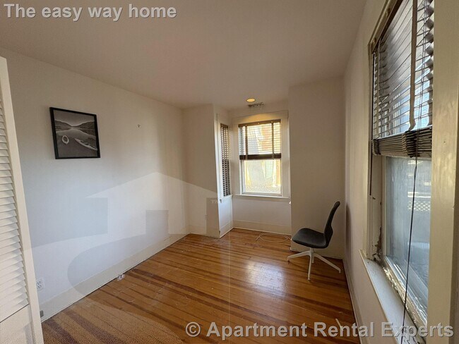 Photo - 339 Broadway Unit 1R