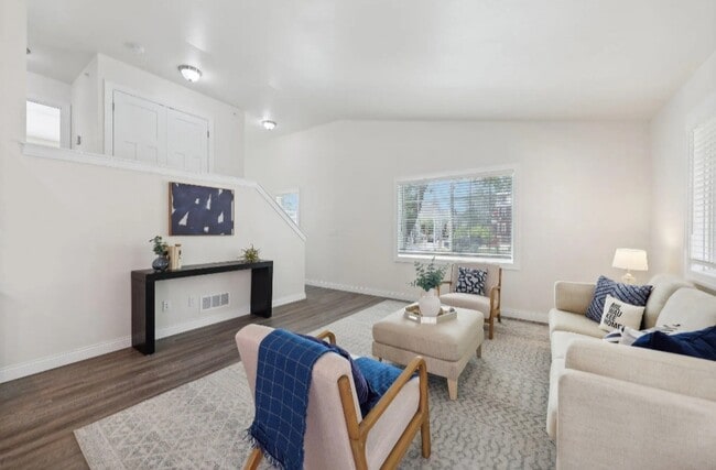 Photo - 1110 E Wright St