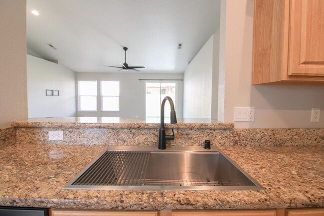 Photo - 3 bedroom, 2 bathroom home in Middleton!