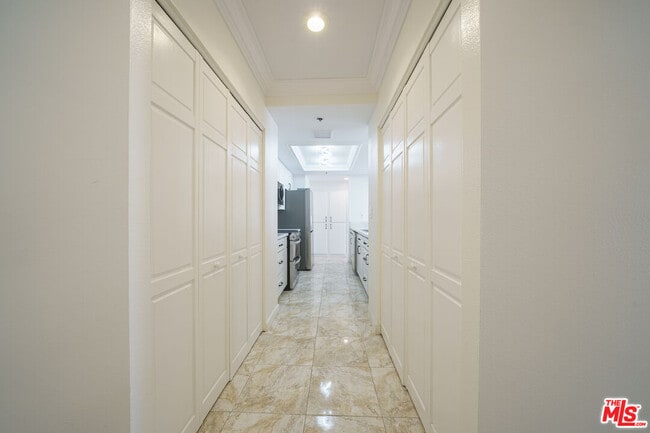Photo - 600 W 9th St Unidad 1502