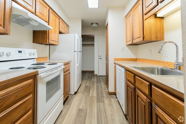 Building Photo - Devonshire Manor Rental