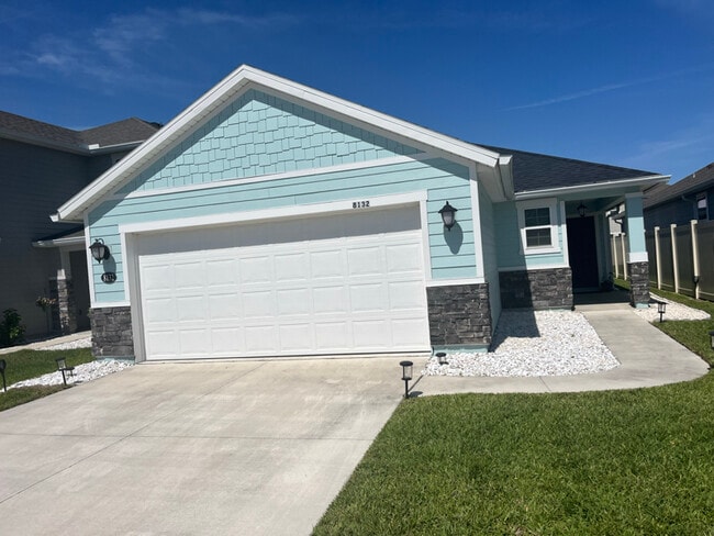 Photo - 8132 Windmill Way