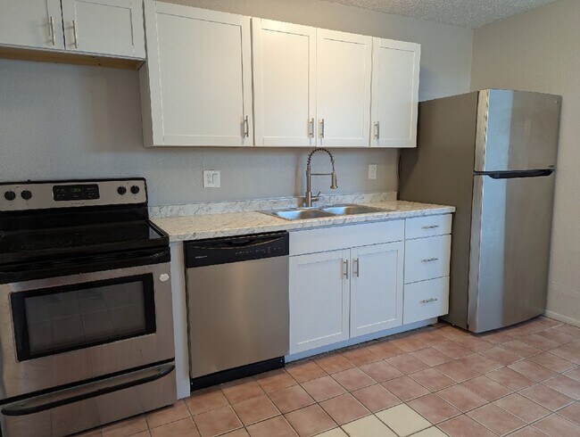 Photo - Cozy duplex with 3 bedrooms and 2 baths