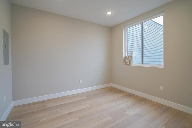 Photo - 1503 N Front St Unit 6