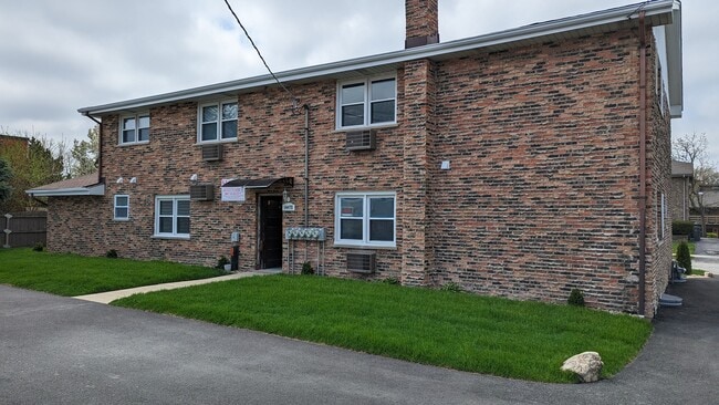 Photo - 14475 Jefferson Ave Unit 1N