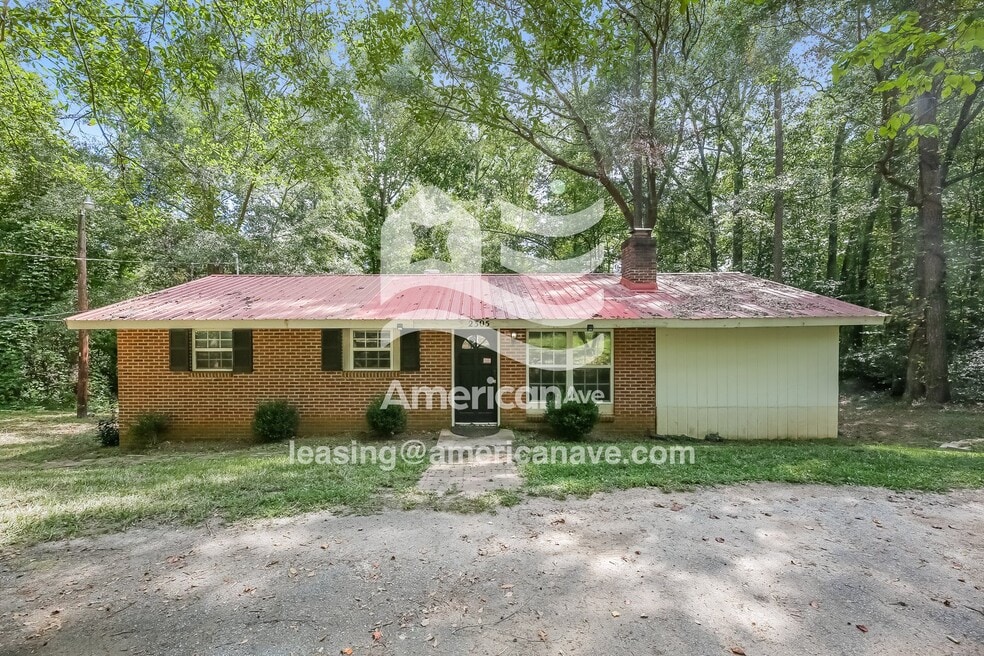 2305 Standing Springs Rd
