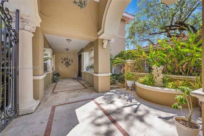 Photo - 6200 Granada Blvd