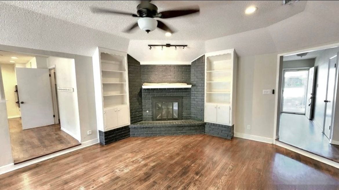 Photo - 808 Spring Lake Dr