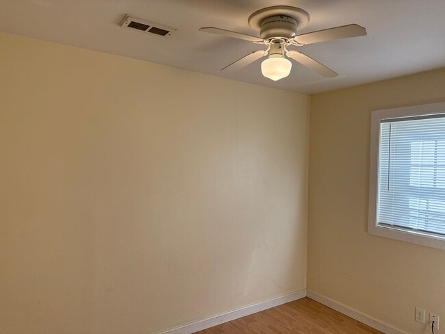 Photo - Cozy 2 bedroom remodeled home