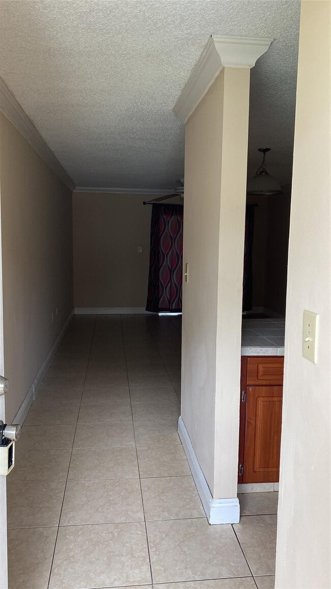 Photo - 8105 SW 21st Ct Unit 8105