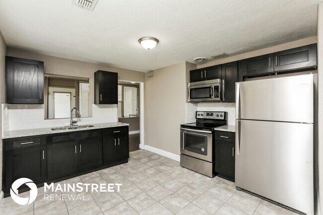 Photo - 19 Volusia Dr