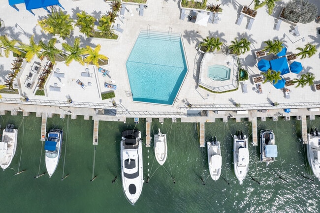 Photo - South Bay Club