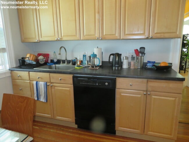 Building Photo - 95 Frederick Ave Unit 1