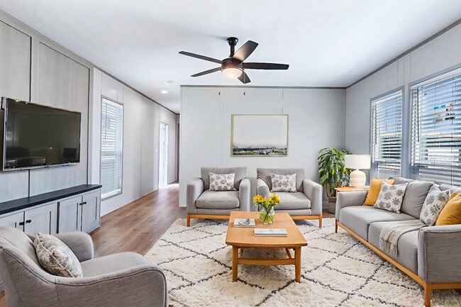 Photo - 217 Timothy Trl