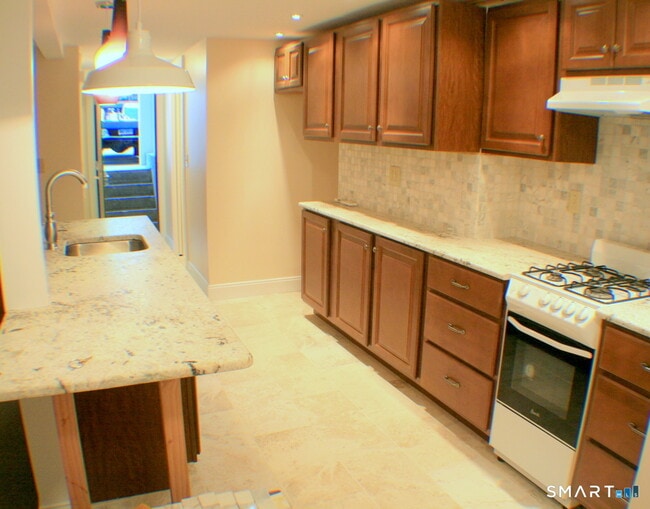 Photo - 67 Warren St Unit B
