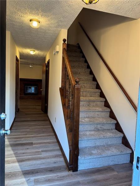 Photo - 1105 Booth Ct SW