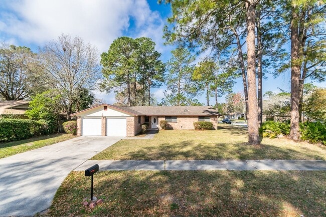 Building Photo - Back on the Market! Beautifully Updated 4 ... Rental