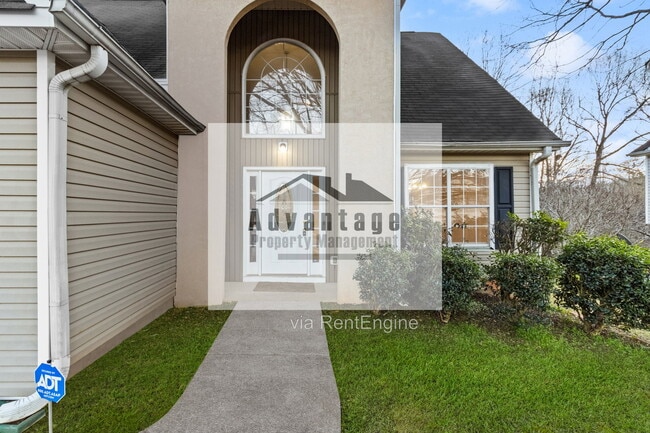 382 Summer Hill Cir