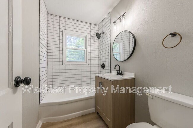 Photo - 5760 College Ave