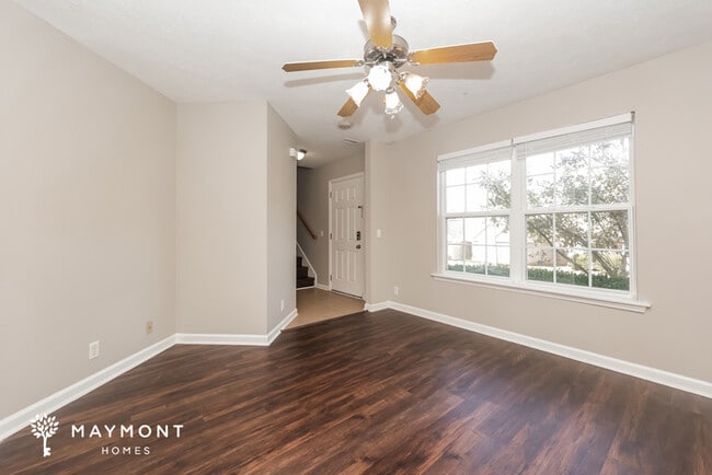 Photo - 7904 Rainey Dr